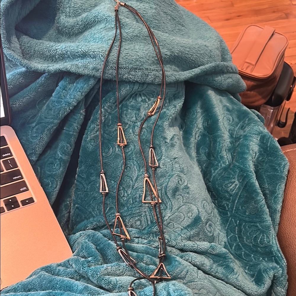 Elegant Black and Silver Necklace